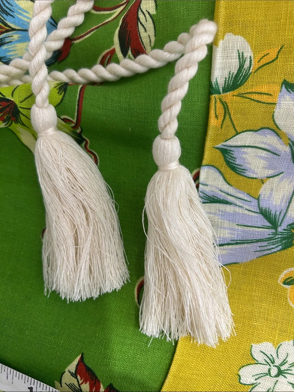 Magaschoni floral linen